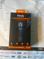 Fenix tk20r v2.0 zaklamp, Caravans en Kamperen, Zaklampen, Ophalen of Verzenden, Zo goed als nieuw, Batterij