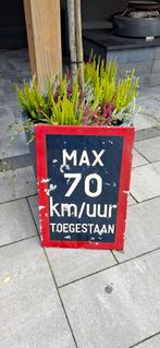 Antiek Verkeersbord Max 70 km/u, Verzamelen, Merken en Reclamevoorwerpen, Ophalen of Verzenden