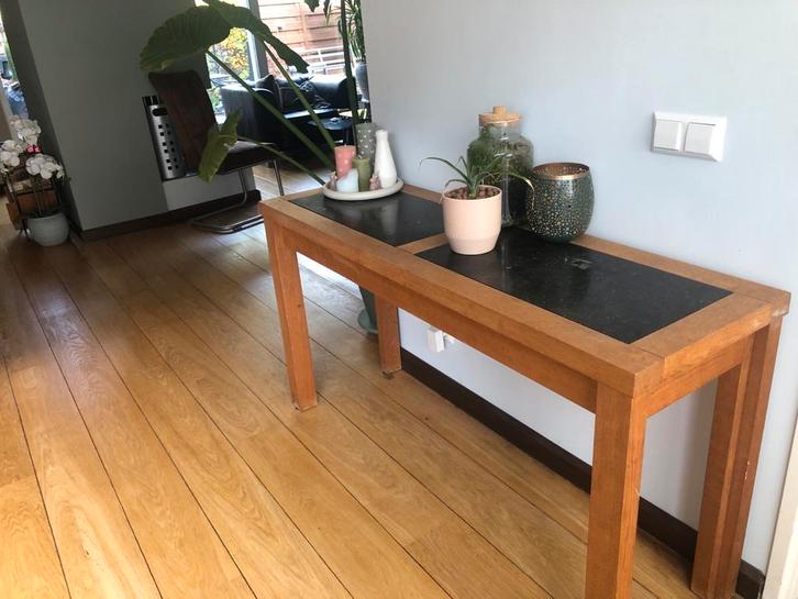 Eiken bijzettafel met stenen inleg, Huis en Inrichting, Tafels | Sidetables, Zo goed als nieuw, 25 tot 50 cm, 100 tot 150 cm, Rechthoekig
