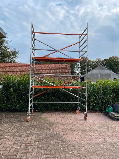 Altrex brede aluminium rolsteiger te koop, Doe-het-zelf en Verbouw, Steigers, Zo goed als nieuw, Rolsteiger of Kamersteiger, 5 meter of hoger