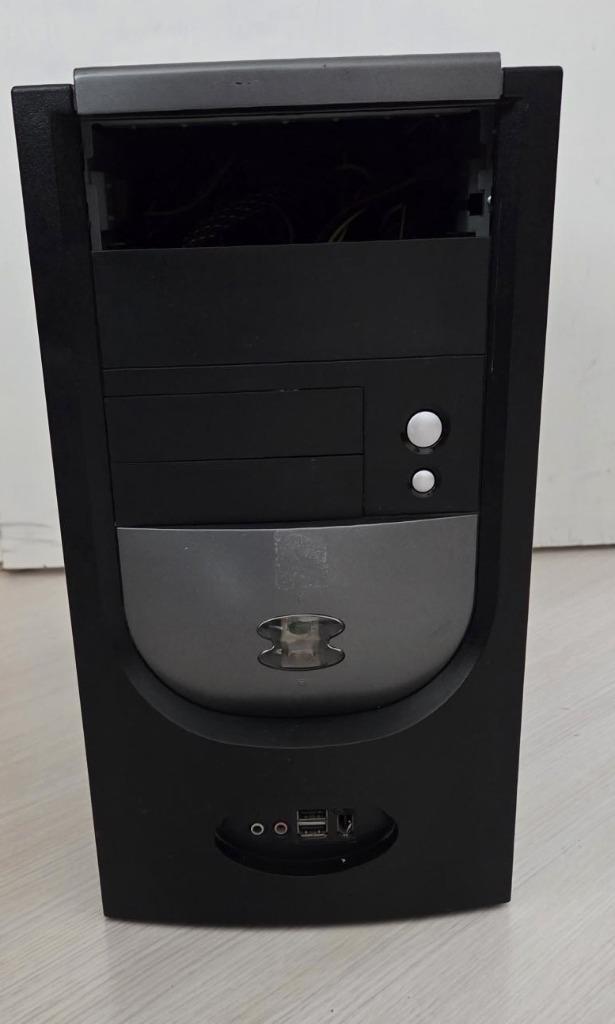 PC met Intel Gen4 + Asrock mobo + 8GB, Computers en Software, Desktop Pc's, Gebruikt, 3 tot 4 Ghz, Ophalen of Verzenden