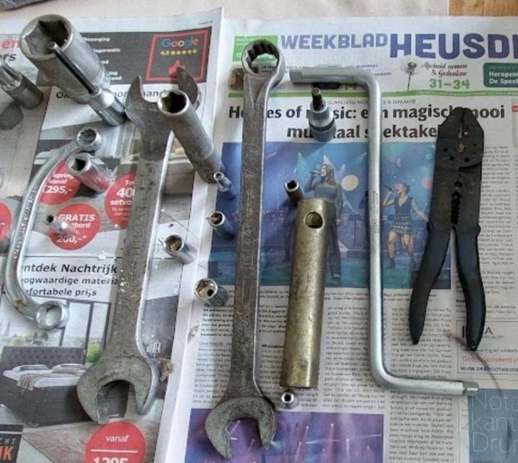 Garage opruiming hand gereedschap € 20, Doe-het-zelf en Verbouw, Gereedschap | Handgereedschap, Gebruikt, Ophalen of Verzenden
