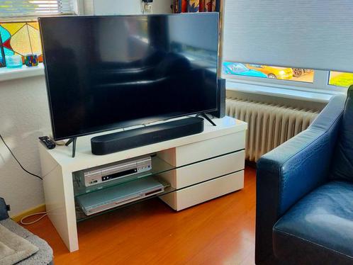 Te koop een modern hoogglans tv meubeltje, Huis en Inrichting, Kasten | Televisiemeubels, Gebruikt, Minder dan 100 cm, 100 tot 150 cm