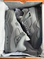 Air Jordan 4 Retro SE Smoke Grey - Maat 44 - Nieuw, Ophalen of Verzenden, Nieuw, Overige kleuren, Sneakers of Gympen