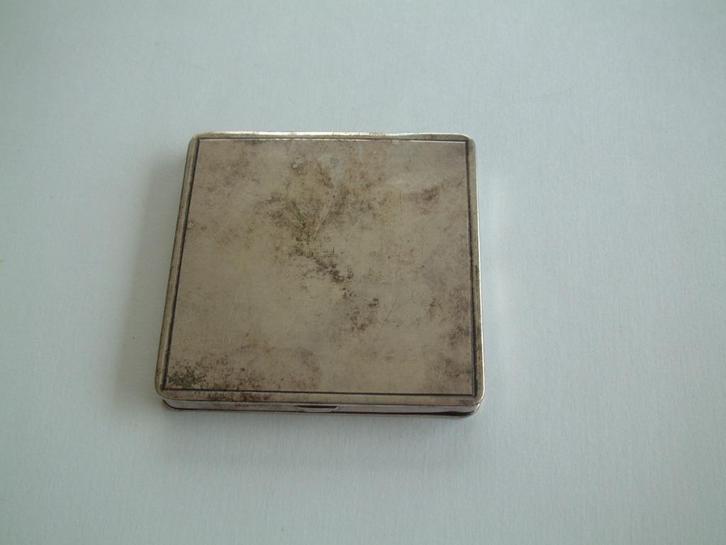 Oude verzilverde? gemerkte poederdoos D.D.90, Verzamelen, Overige Verzamelen, Gebruikt, Ophalen of Verzenden