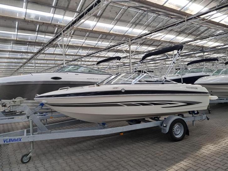 Glastron 185 GT, Watersport en Boten, Speedboten, Zo goed als nieuw, 3 tot 6 meter, Benzine, 120 tot 200 pk, Polyester