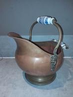 Koperen helmkit met delftsblauw handvaten, Antiek en Kunst, Antiek | Koper en Brons, Ophalen of Verzenden