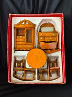 Doos / set van 8 vintage poppenhuismeubeltjes, Verzamelen, Poppenhuizen en Toebehoren, Ophalen of Verzenden, Zo goed als nieuw