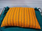 kussen oranje retro stof groot, Huis en Inrichting, Woonaccessoires | Kussens, Ophalen of Verzenden