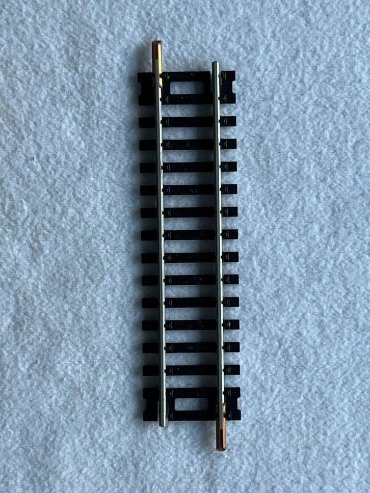 Lima rails N/3021 recht 1/2 (Prijs per stuk), Hobby en Vrije tijd, Modeltreinen | H0, Gebruikt, Rails, Gelijkstroom, Lima, Ophalen of Verzenden