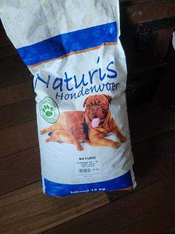 Naturis hondenvoer nieuw beschikbaar voor biedingen