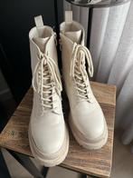 Boots/enkel laarzen maat 38 creme, Beige, Lage of Enkellaarzen, Ophalen of Verzenden, Zo goed als nieuw