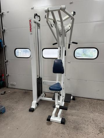 Panatta Convergent row/ row machine/ seated row/ beschikbaar voor biedingen