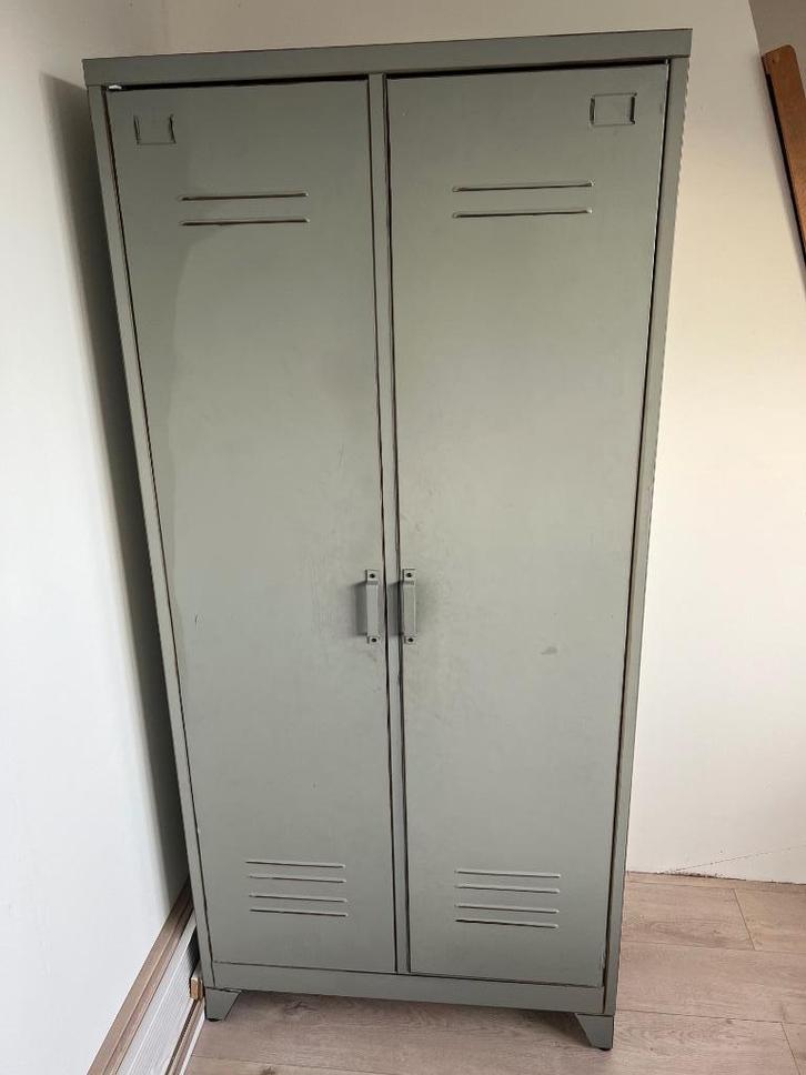 Locker / kledingkast grijs, Huis en Inrichting, Kasten | Lockerkasten, Gebruikt, Ophalen