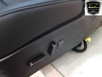 Interieur Tesla Model Y (5YJY) (2022-09/..) 1754638C1A beschikbaar voor biedingen