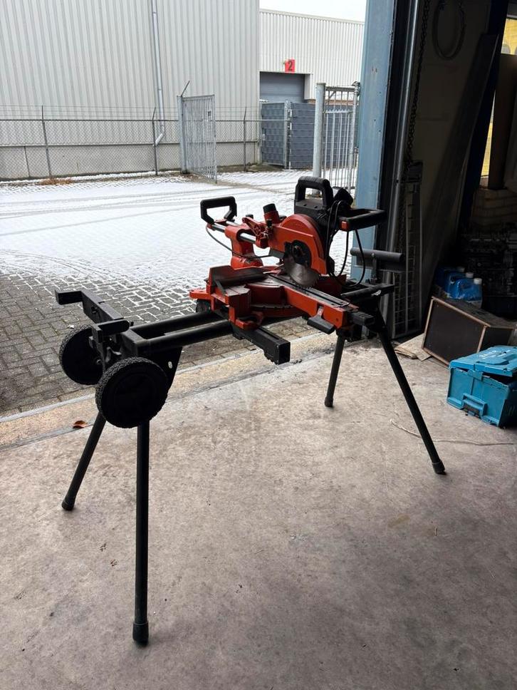 Clipper CWM 216 Afkortzaag/Verstekzaag met onderstel, Doe-het-zelf en Verbouw, Gereedschap | Zaagmachines, Zo goed als nieuw, Afkortzaag