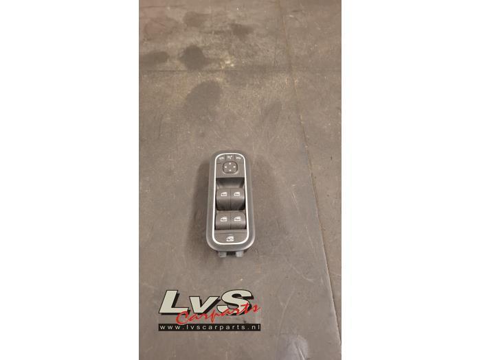 Elektrisch Raam Schakelaar van een Mercedes CLA, Auto-onderdelen, Dashboard en Schakelaars, Mercedes-Benz, Gebruikt, 3 maanden garantie