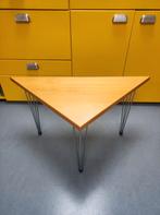 Vintage Deense driehoekige bijzettafel, Ophalen, Minder dan 45 cm, Gebruikt, Rechthoekig