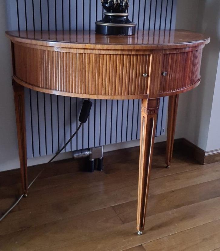 Halvemaanstafeltje (Demi Lune), jaloeziedeuren, Nederland, Antiek en Kunst, Antiek | Meubels | Tafels, Ophalen