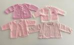 4 gebreide vestjes baby poppen kleding maat 56, Ophalen of Verzenden, Zo goed als nieuw, Kleertjes