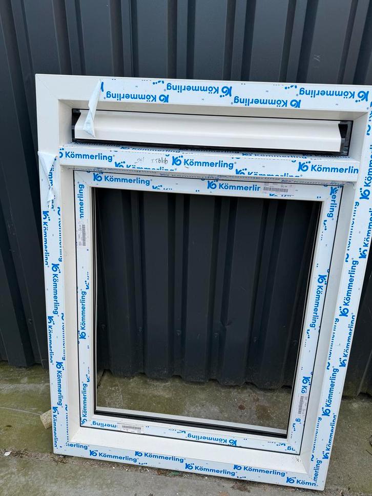 Kunststof draaikiepraam met ventilatierooster, Doe-het-zelf en Verbouw, Kozijnen en Schuifpuien, Nieuw, Overige typen, Kunststof