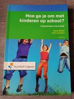 Boek PABO : Hoe ga je om met kinderen op school?, Zo goed als nieuw, G. Woltjer, H. Janssens, Alpha, HBO