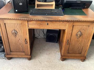 Vintage / antiek eiken bureau beschikbaar voor biedingen