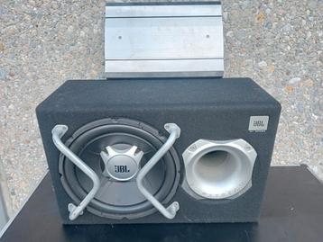 JBL subwoofer 1100watt + versterker 1000 watt  beschikbaar voor biedingen