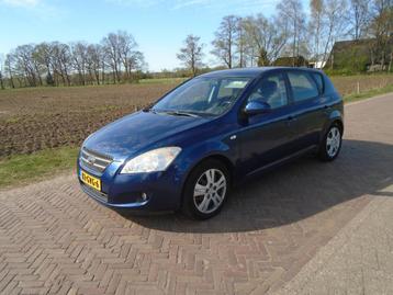 Kia cee'd 1.4 X-ecutive 71000 KM TRHAAK ECC (bj 2008) beschikbaar voor biedingen