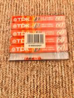 5X TDK D60 MET KOORD VOOR ZONNEBRIL SEALED, Ophalen of Verzenden, Zo goed als nieuw, Overige genres, 2 t/m 25 bandjes
