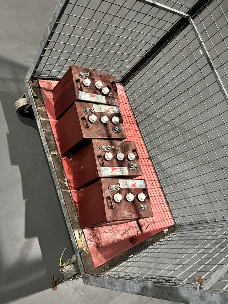 Motive 6V 225Ah Accu's - Recycling, Audio, Tv en Foto, Accu's en Batterijen, Gebruikt, Ophalen