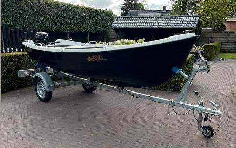 Te koop zeer nette sloep, Watersport en Boten, Sloepen, Zo goed als nieuw, Tot 10 pk, 3 tot 6 meter, Buitenboordmotor, Benzine