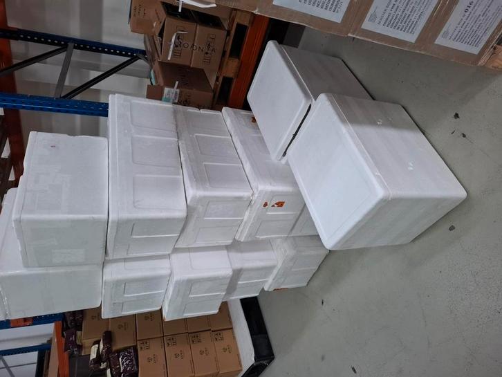 Piepschuim EPS dozen koel boxen, Doe-het-zelf en Verbouw, Kratten en Dozen, Zo goed als nieuw, Doos, Minder dan 35 cm, Ophalen
