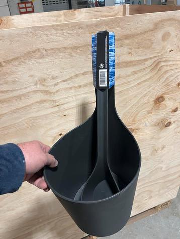 Emmer met lepel voor sauna beschikbaar voor biedingen