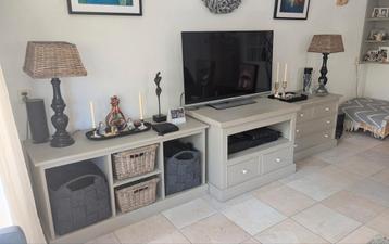 Beige Grenen Dressoir kasten met lades, vakken beschikbaar voor biedingen