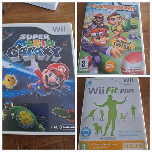 Wii spellen set van 3 super mario, playground, wii fit plus, Spelcomputers en Games, Games | Nintendo Wii, Zo goed als nieuw, 1 speler