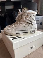Josh V Beige Sneakers - Zo goed als nieuw!, Kleding | Dames, Schoenen, Ophalen, Gedragen, Beige, Sneakers of Gympen