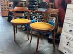 2 antieke beuken Thonet 233 stoelen, Huis en Inrichting, Ophalen, Twee, Bruin, Thonet