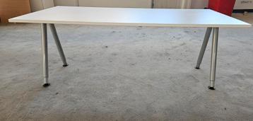 Ikea Galant bureau met kabelgoot - 160x80 cm