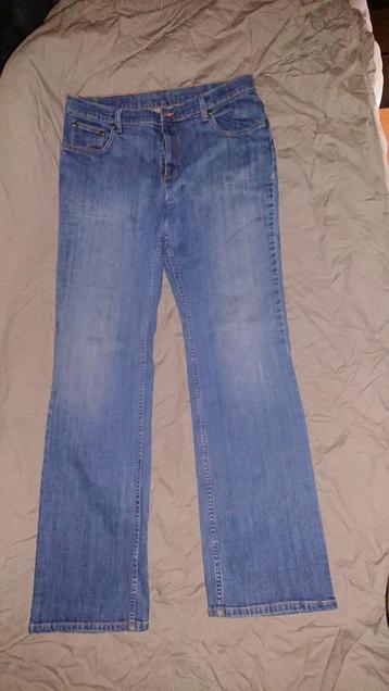 Nieuwe jeans van het merk "Hero by Wrangler", maat 36-34 beschikbaar voor biedingen