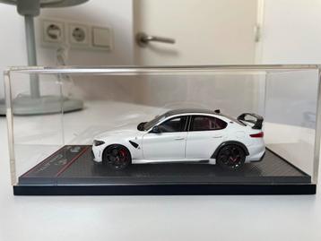 Alfa Romeo Giulia GTAm BBR 1:43 model beschikbaar voor biedingen