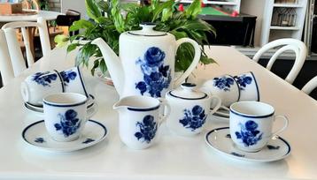 MOSA MAASTRICHT BLAUWE ROOS SERVIES beschikbaar voor biedingen