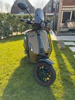 Vespa sprint full option, Fietsen en Brommers, Scooters | Vespa, Ophalen, Zo goed als nieuw, Benzine, Vespa S