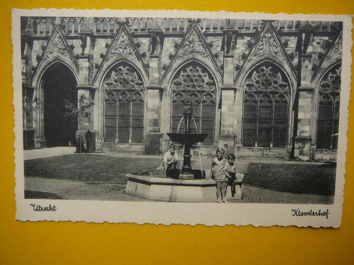 Utrecht.   Kloosterhof., Verzamelen, Ansichtkaarten | Nederland, Gelopen, Utrecht, 1920 tot 1940, Ophalen of Verzenden