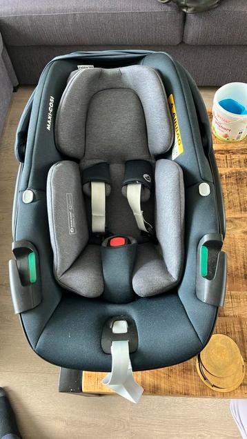Maxi Cosi pebble beschikbaar voor biedingen