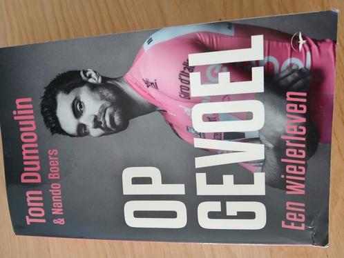 Tom Dumoulin & Nando Boers - OP GEVOEL Een wielerleven, Boeken, Sportboeken, Zo goed als nieuw, Lopen en Fietsen, Ophalen of Verzenden
