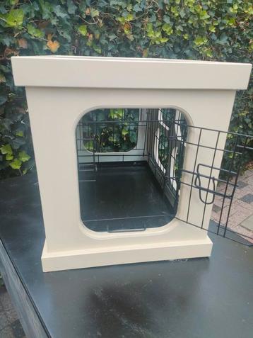 Dog bench beschikbaar voor biedingen