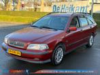 Volvo V40 1.8 Europa | Trekhaak | Airco | LMV | Nieuwe APK |, Gebruikt, 4 cilinders, Bruin, Leder en Stof