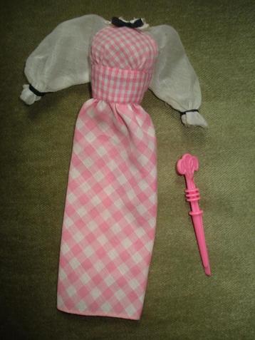 Vintage  barbie  jurkje sweet  met krultang  mattel beschikbaar voor biedingen