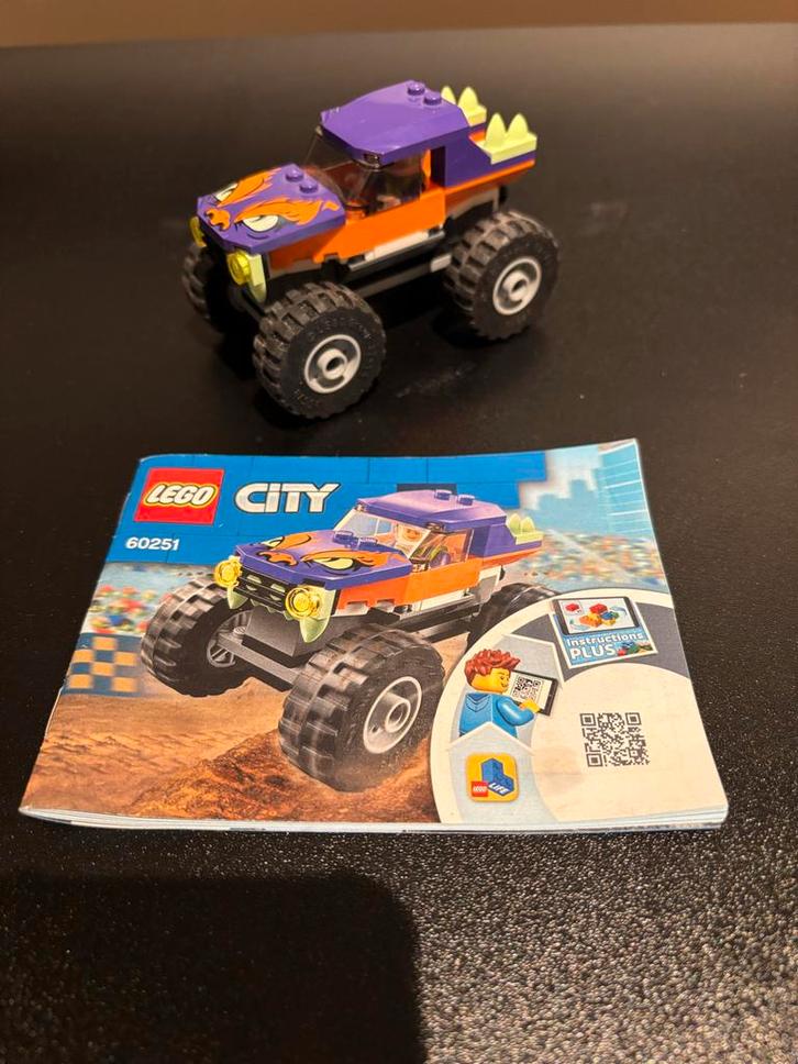 Lego City Monster Truck 60251, Kinderen en Baby's, Speelgoed | Duplo en Lego, Zo goed als nieuw, Lego, Complete set, Ophalen of Verzenden